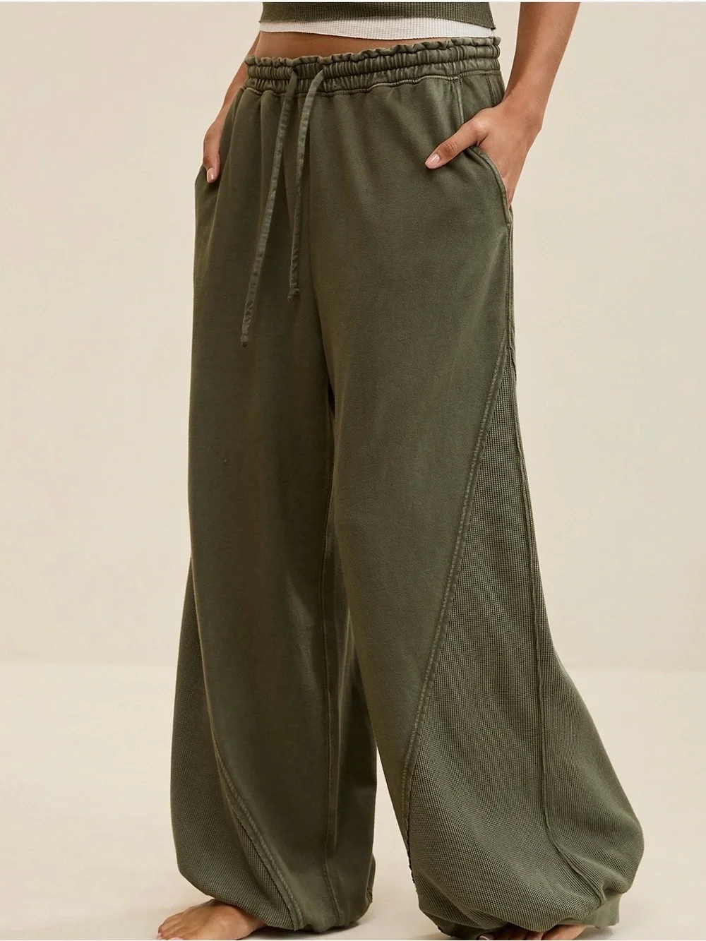 Aerie Unwind Waffle jogger in Festive Olive